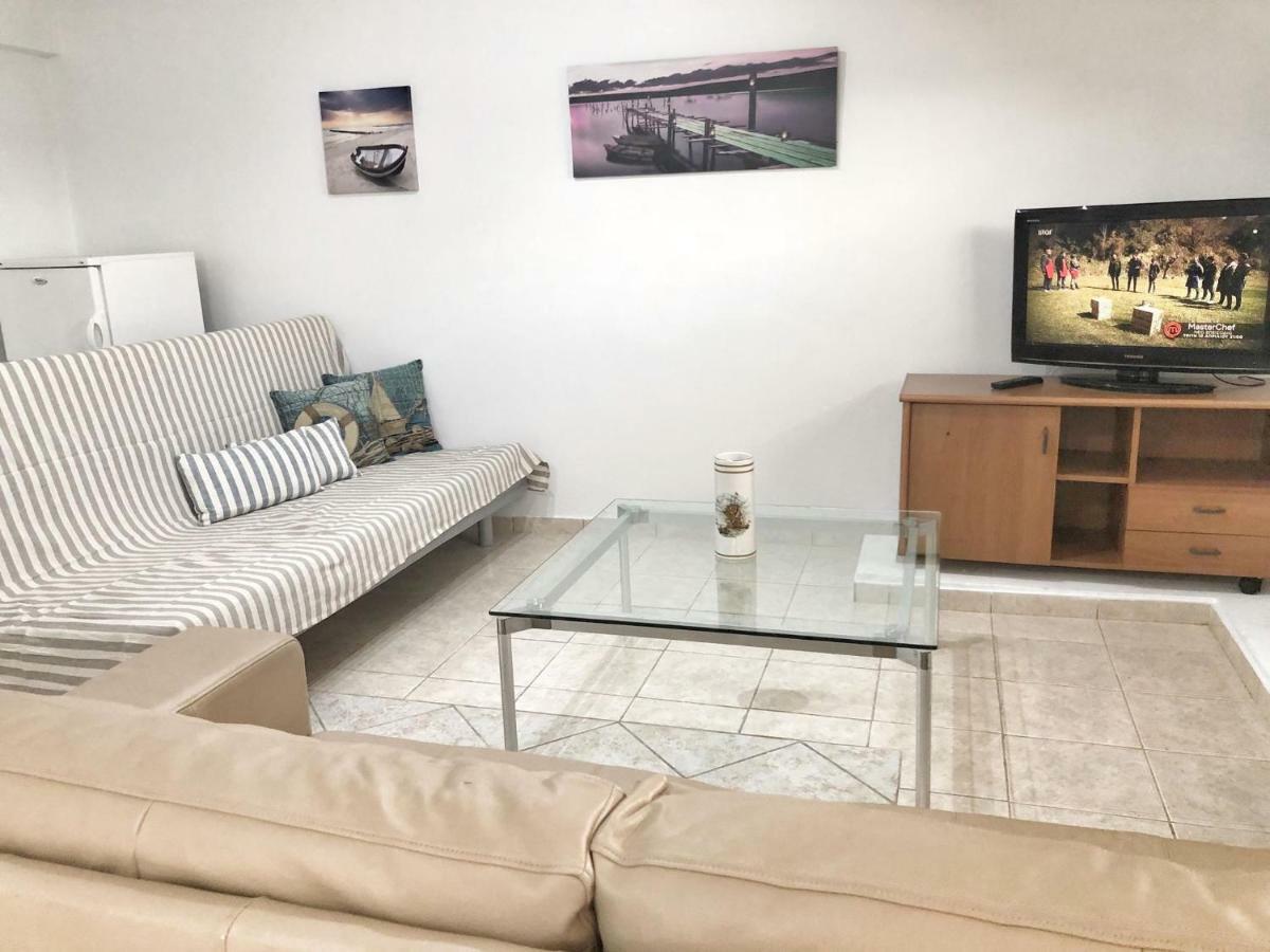 Renovated Apt Close To Beach Wifi Ac Anavyssos Exteriör bild