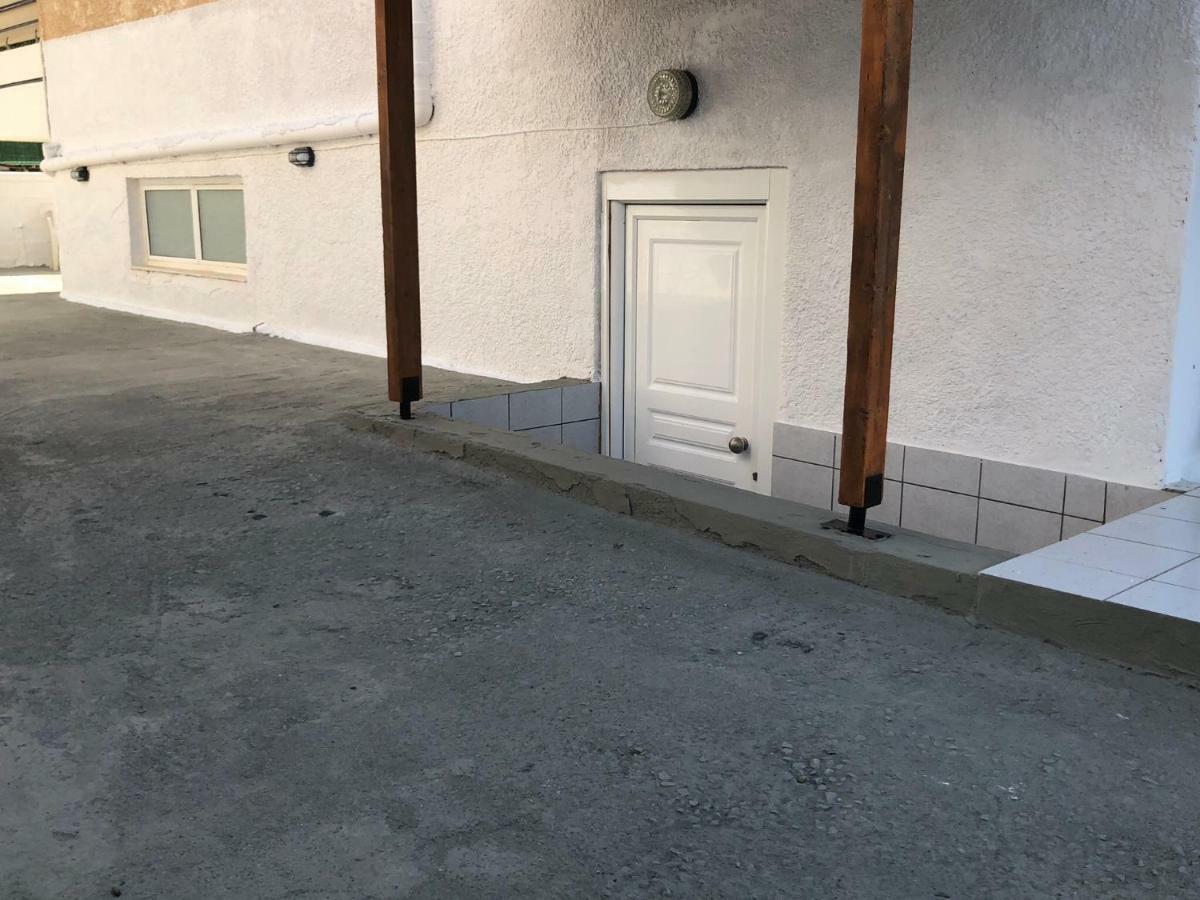 Renovated Apt Close To Beach Wifi Ac Anavyssos Exteriör bild